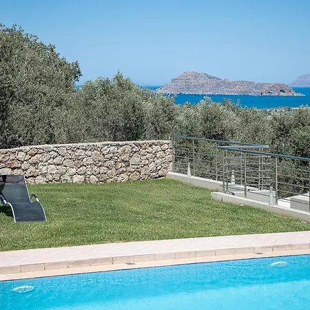 Villa Athinais *